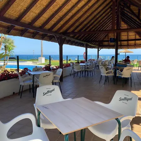 Apartment Mi Capricho With Sea Views And Gardens