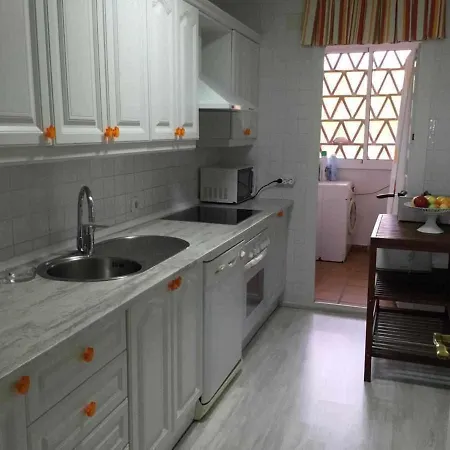 Apartment Mi Capricho With Sea Views And Gardens