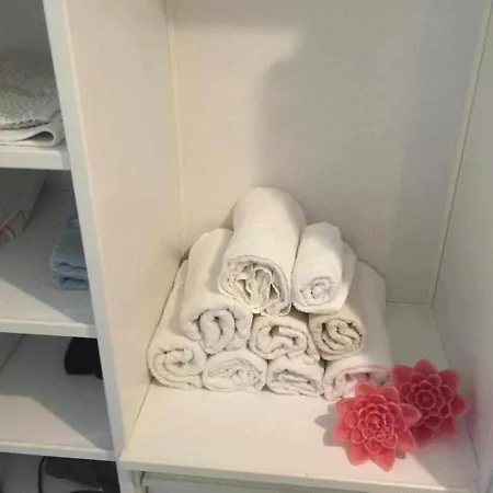 Apartman Mi Capricho With Sea Views And Gardens